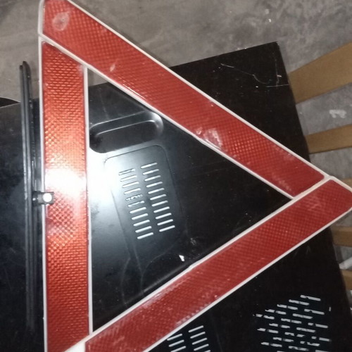 Car warning triangle like new