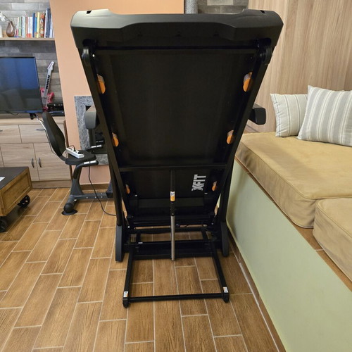 X-FIT Legend 3HP Treadmill like new, electric foldable