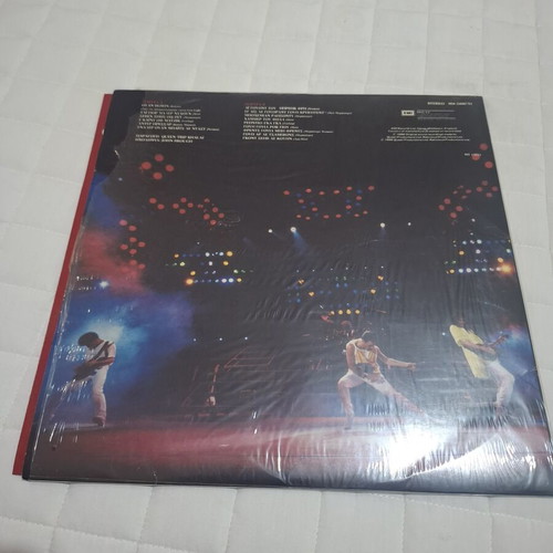 Queen Live Magic vinyl 1986 like new