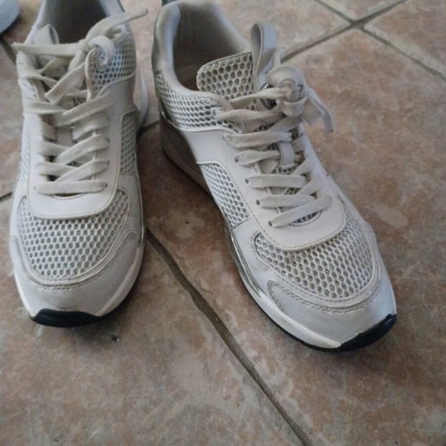 Guess sneakers size 38 used, white sports shoes
