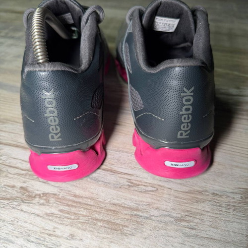 Reebok ZigTech women's running sneakers grey mesh pink sole US 7.5 EU 38