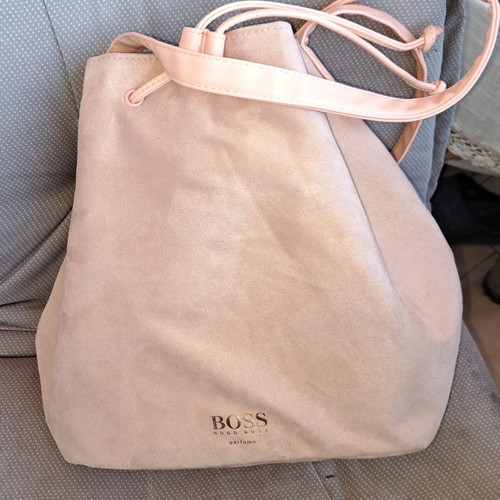Hugo Boss shoulder bag like new, dusty rose color