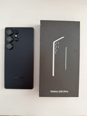 Samsung Galaxy S25 Ultra 12GB/256GB Titanium Black smartphone