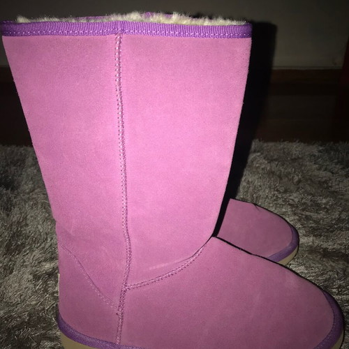 Ugg boots like new, fuchsia, size 39