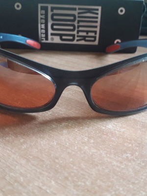 Killer Loop sunglasses like new, unisex, black and red