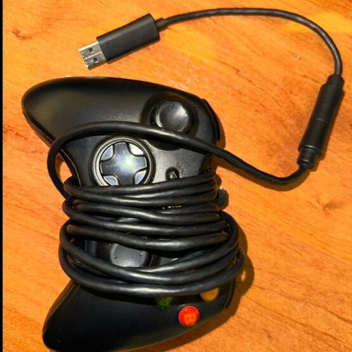 Xbox wired controller used for PC with cable connection issue