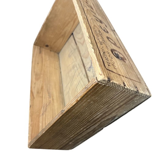 Wooden Threpsini box used