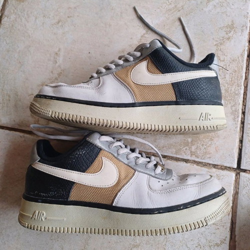 Nike Air Force 1 used athletic shoes size 38.5