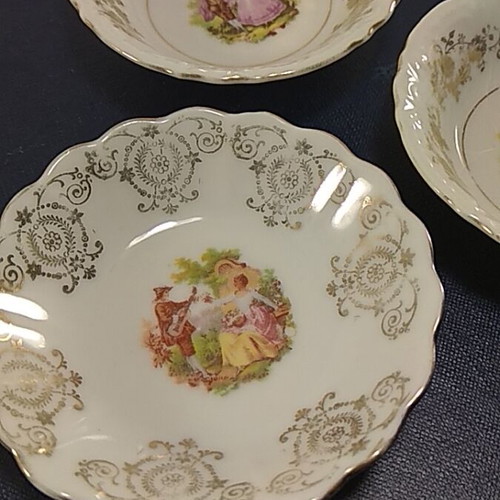 Japanese porcelain dessert plates used set of 3