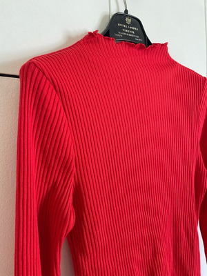 Ripped top H&M new, red, size M