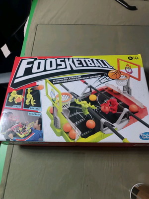 Foosketball game in excellent condition