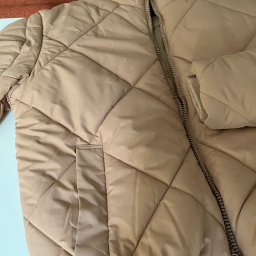 Admiral jacket size M beige quilted puffer like new