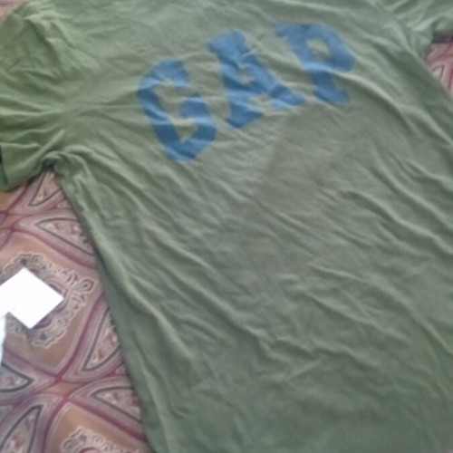 Gap t-shirt green like new, size S