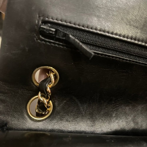 Chanel 11.12 shoulder bag like new, black and gold