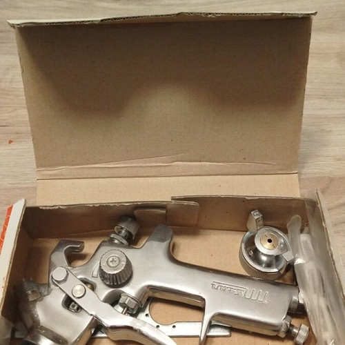 Professional paint spray gun like new