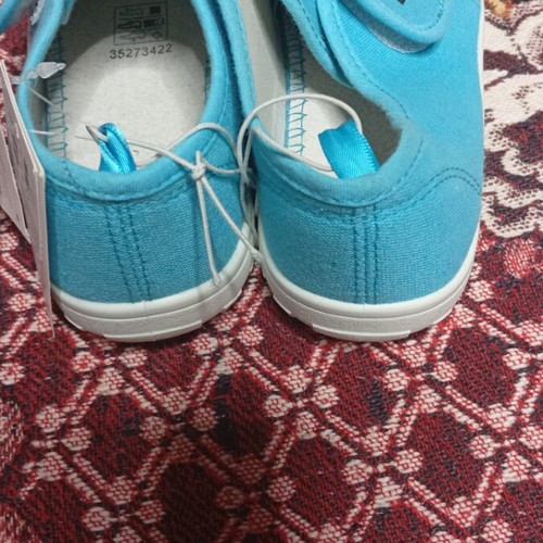 Canvas kids shoes new, size 32, brand pepco
