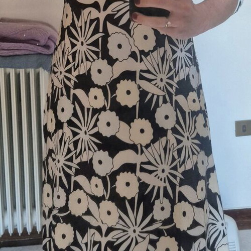 Maxi dress black and white with slit like new