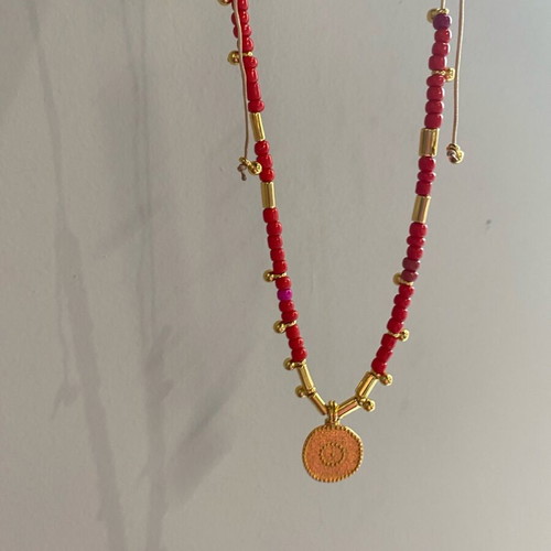 Necklace with red beads and gold elements new