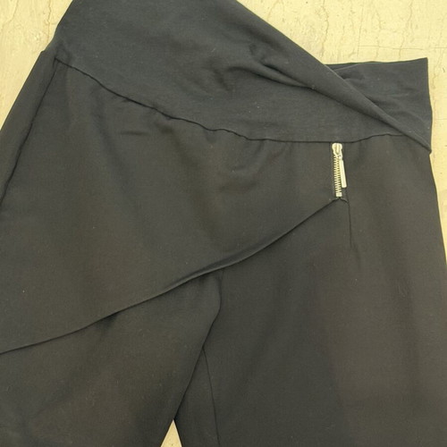 Set of 3 pieces pants, crop top, and black lace camisole like new