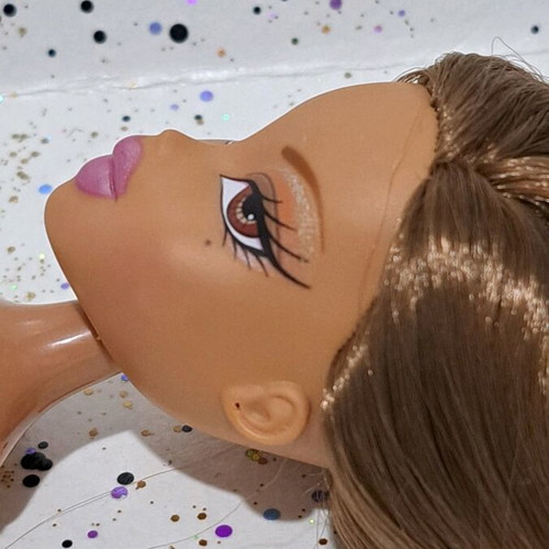 Bratz Passion 4 Fashion 1st edition nude used with minor flaws
