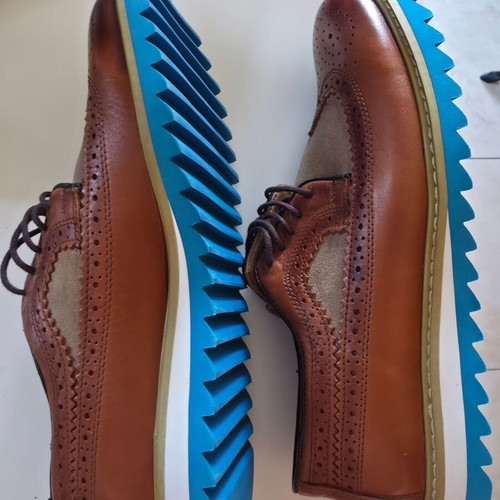 Fenomilano men's leather brogue shoes new, size 41, brown
