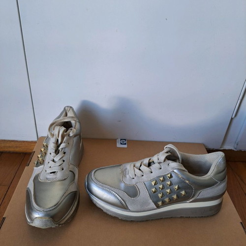 Casual sneakers used, size 37