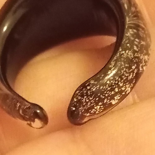 Glass ring like new, black and white