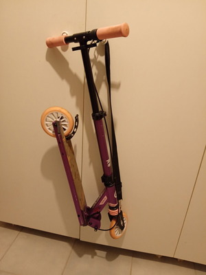 Oxelo MID5 children's scooter like new with brake and suspension