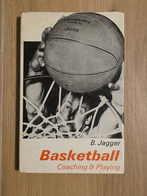 Βιβλίο Basketball: Coaching & Playing μεταχειρισμένο vintage έκδοση 1962