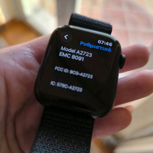 Apple smartwatch like new without box