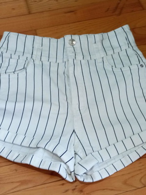 Bershka shorts used, size 40