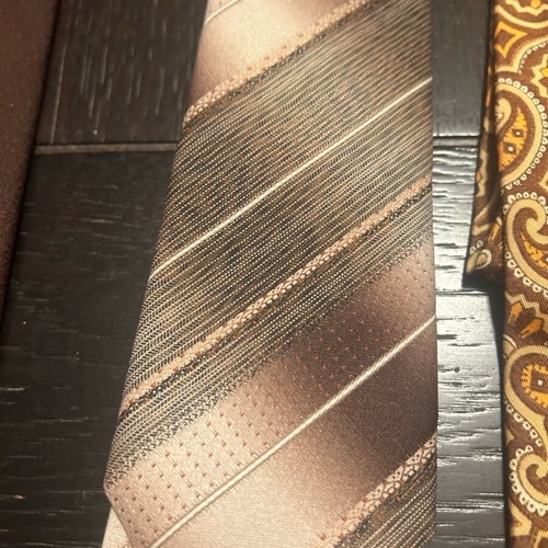 Ties used, pack of 3 in brown shades