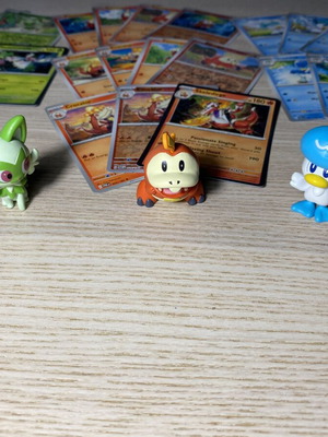 Pokemon Paldea Starters figures like new with Scarlet Violet TCG cards