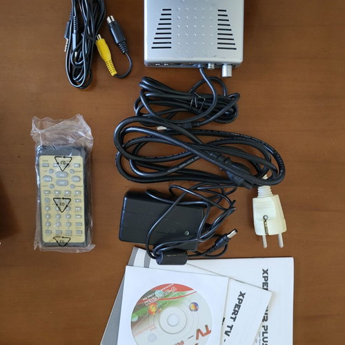 TV Tuner & Video Digitizer Kworld V-Stream Xpert TV-PVR USB2.0 like new