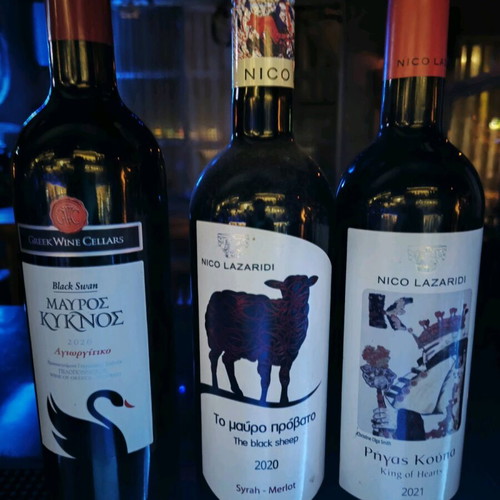 Red wines new pack of 3 bottles labels 2020 2021
