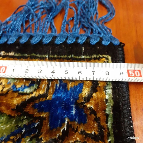 Tapestry and embroidery used, pack of 2 with tiger and lion design