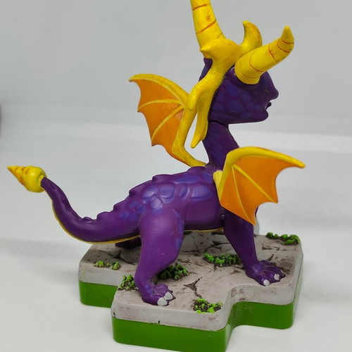 Spyro The Dragon Totaku Collection 10cm figure hand-painted like new