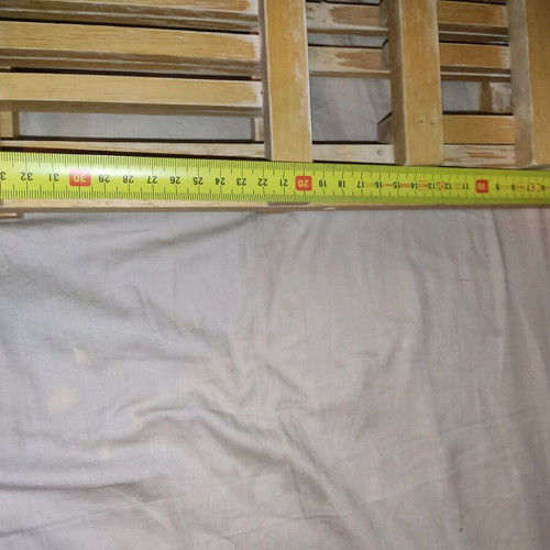 Wooden folding plate holder used