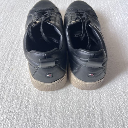 Tommy Hilfiger trainers used, size 40, black
