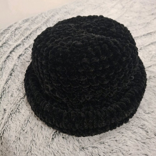Knitted hat used, vintage, black, one size