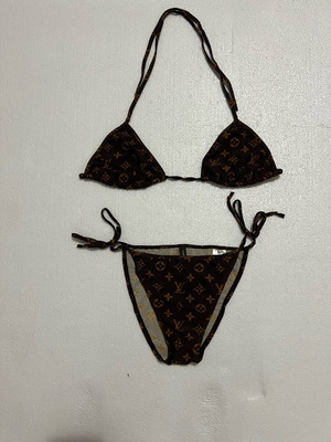 Triangle bikini like new, size medium, brown
