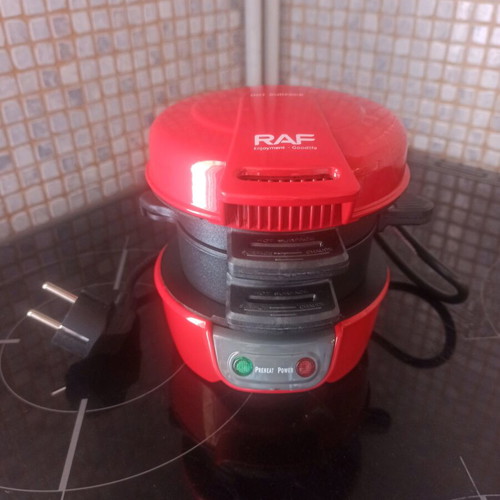 Raf R.666 hamburger maker new