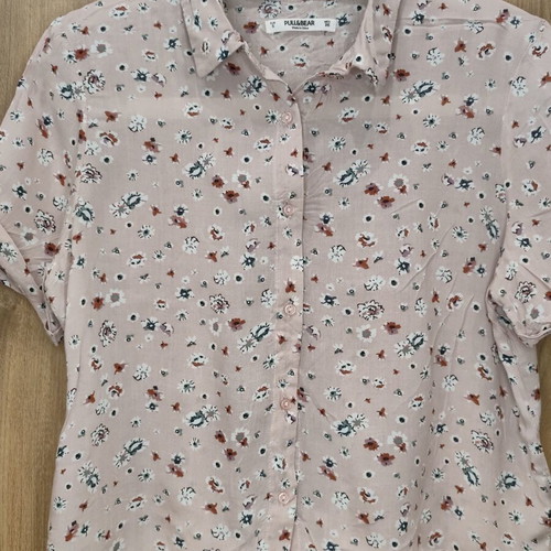 Pull&Bear Vintage Pink Floral Crop Shirt size S like new