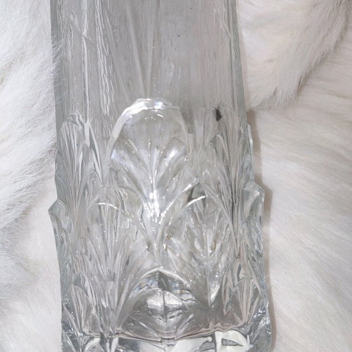 Vintage Italian Fidenza vase 1980 like new, pressed glass