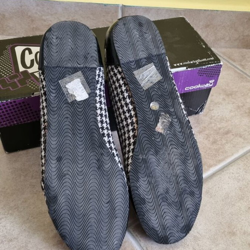 Coolway ballerina shoes size 38, black and white, patent details