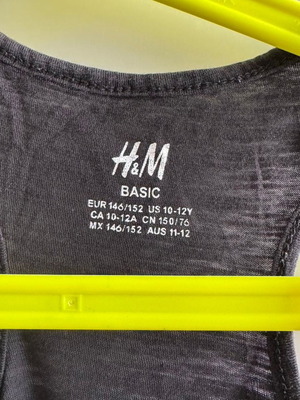 H&M Basic black sleeveless top like new