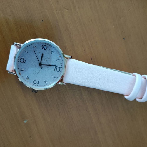 Wristwatch used teenage with pink strap women's