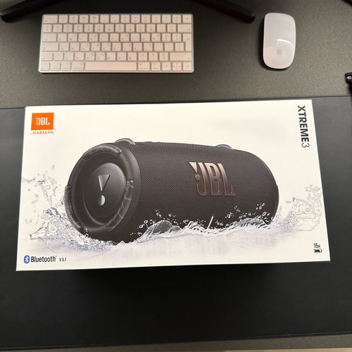 Jbl Xtreme 3 like new with all accessories and receipt