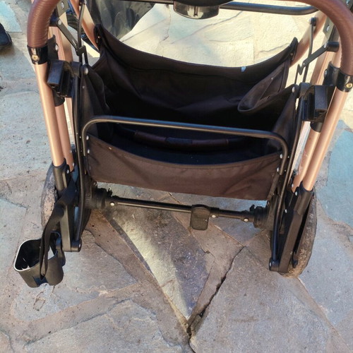 Chipolino 3-in-1 stroller like new with port bebe and car seat