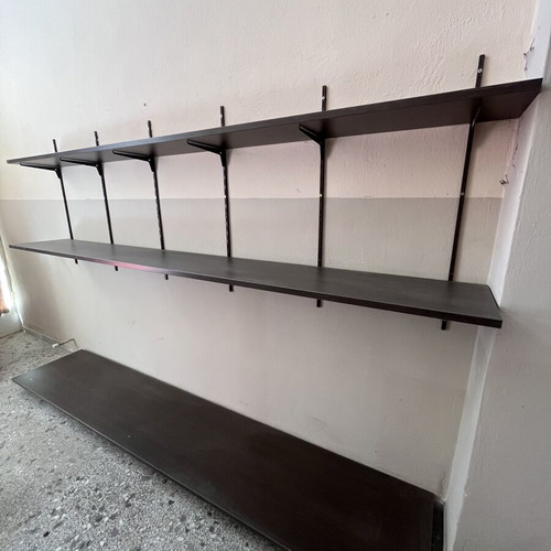 7 wooden professional shelves with brackets